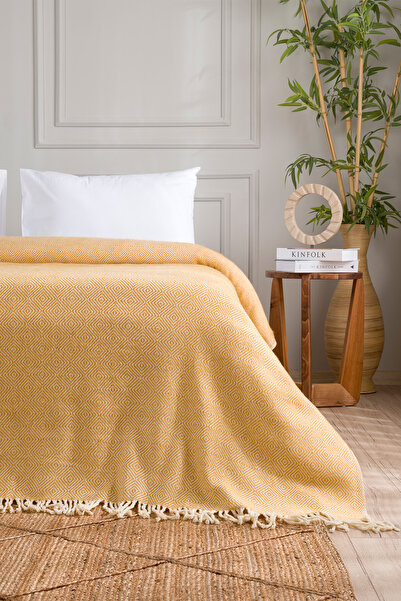 Koza Home Suez Mustard White Wool TV Blanket 91250