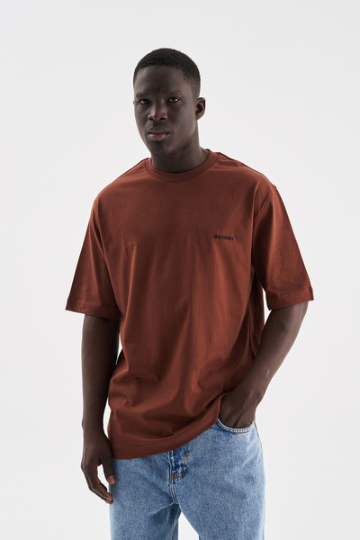 Machinist Ανδρικό μπλουζάκι από λεπτό βαμβάκι, βασικό, χαλαρό, σοκολατένιο