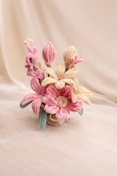 Sevgi burada Saksıda Karma Çiçek