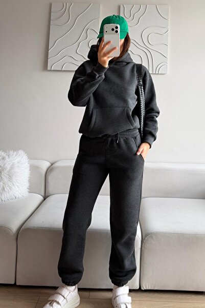 Behind Look طقم رياضي أنثراسايت للنساء مكون من مبطن بالصوف قطع من سويت شيرت ب...