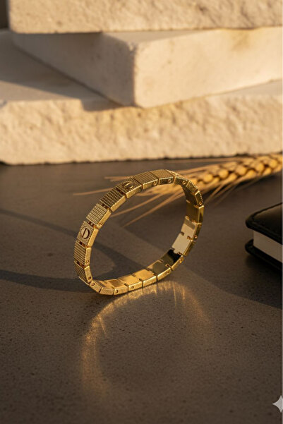 The Collection Love Serisi Gold Çelik Bileklik