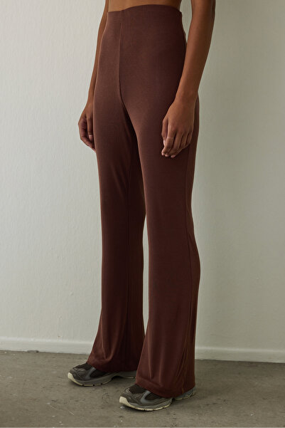 Penti Cappuccino Modal Leggings mit hoher Taille und geripptem, ausgestelltem...
