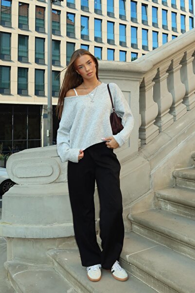 Bershka V yaka yumuşak dokunuşlu kazak