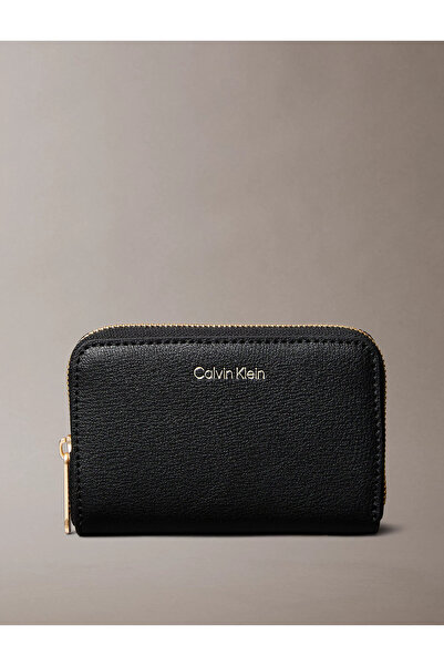 Calvin Klein Portofel negru pentru femei Foil Logo Medium Zip Around