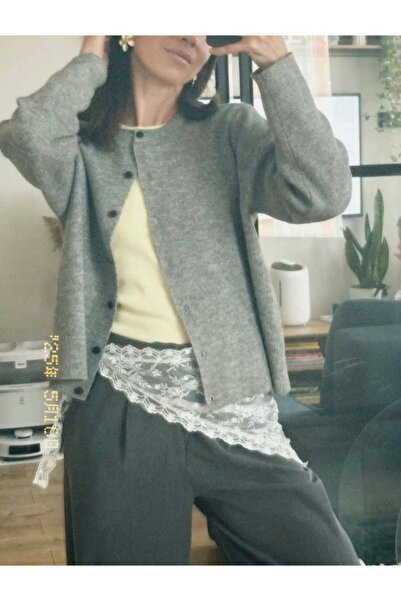 FloresDeCarnaval Amélie Scarf 🖤   White Tulle Triangle Scarf/Shawl