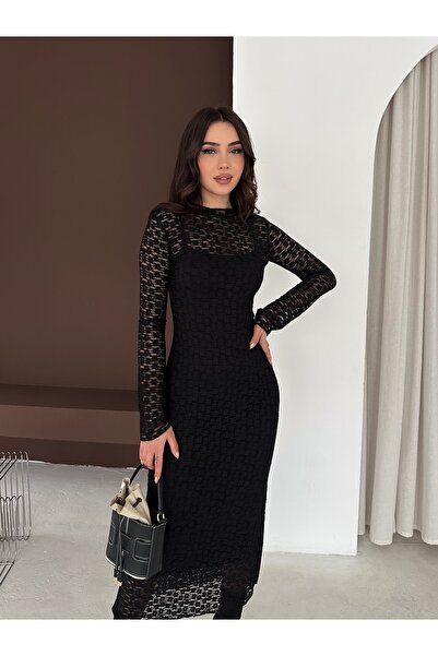 02Lady Fashion Long Lined Lace Dress