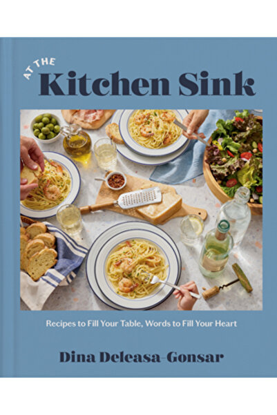 Convergent La chiuveta din bucătărie: Rețete care să-ți umple masa, cuvinte care să-ți umple inima; O carte de bucate