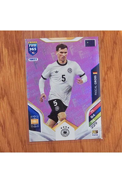 Panini بطاقة اللعب المفضلة للمشجعين لعام 2026 باسكال غروس بينك FAN52