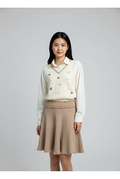 CATALEYA Beige flared skirt with elastic waist and lace details