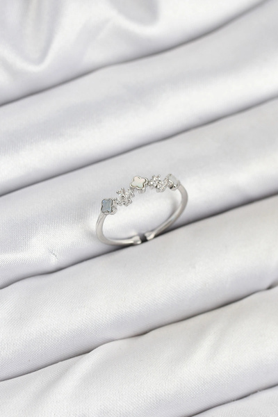 shopwave خاتم نسائي بتفاصيل البرسيم بتصميم بسيط بلون فضي نحاسي - TJ-BYK3843