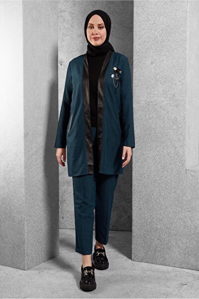 Alvina طقم بنطلون بتفاصيل بروش - 44251