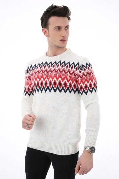 buğrahayalin White Thick Winter Casual Knit Sweater with Argyle Pattern