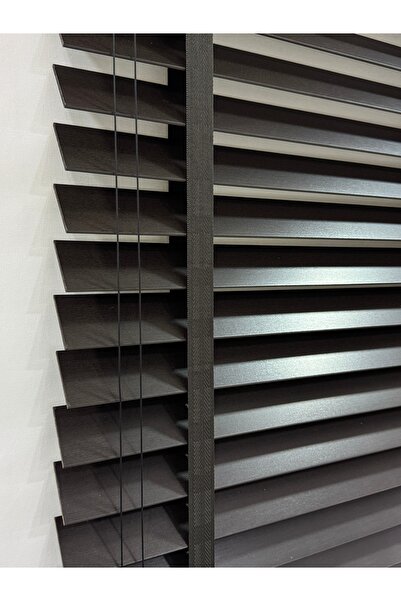 Home Kahverengi 50 mm Ahşap Jaluzi Perde – Doğal Dokunuş, Büyük Etki