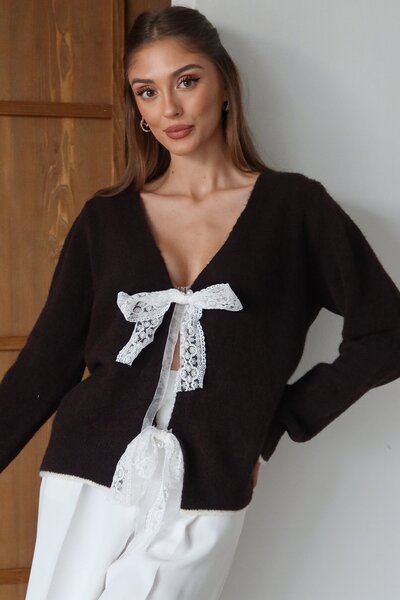 Trend Alaçatı Stili Women's Aci Brown Ribbon Tie V-Neck Knitwear Blouse Vs01478