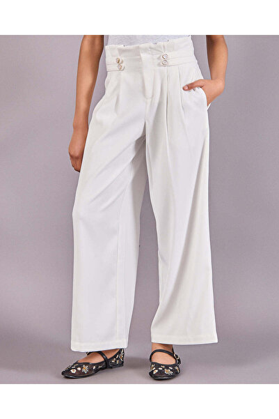 REDTAG بنطال أبيض من قماش ورقي مزين بأزرار أمامية للبنات في المرحلة الثانوية