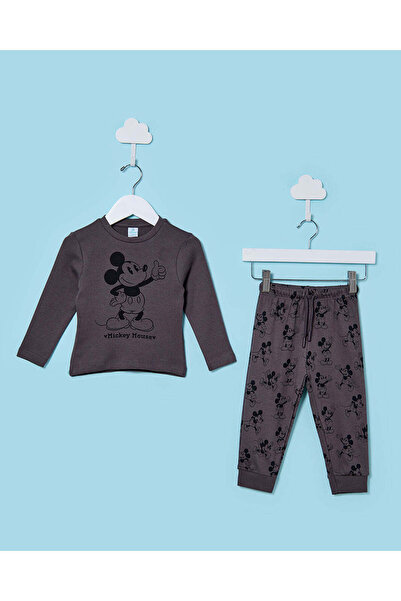 REDTAG طقم ملابس كاجوال مطبوع أسود للأولاد الرضع (قطعتين)