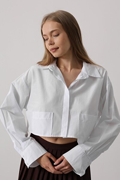 VAGGON Cămașă crop albă cu buzunare duble pentru femei Vs00594