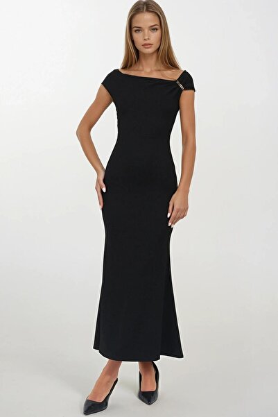 Trend Alaçatı Stili Women's Black Accessory Detailed Drape Collar Maxi Size Ribbed Dress Vs00247