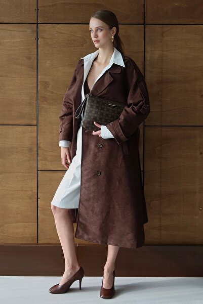 VAGGON معطف نسائي طويل من جلد الغزال ذو نسيج مبطن وحزام وقفل بأزرار باللون ال...