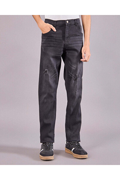 REDTAG بنطلون جينز أسود ممزق عادي للأولاد الكبار