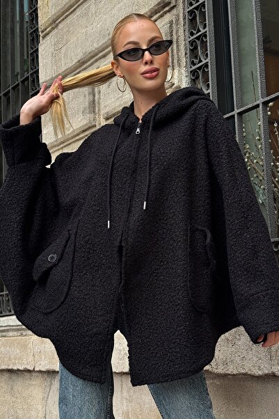 Trend Alaçatı Stili Women's Black Double Pocket Asymmetrical Cut Batwing Slee...