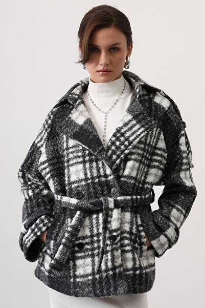 Trend Alaçatı Stili Women's Gray Plaid Patterned Double Pocket Belted Coat Vs01412