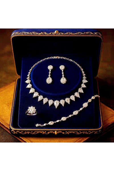 Luxiva Üçgen Detaylı Zirkon Taşlı Gümüş Kaplama Lüks Kolye Küpe Bileklik Yüzü...