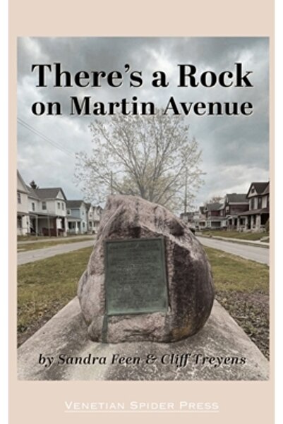 Bradventures Llc Există o stâncă pe Martin Avenue