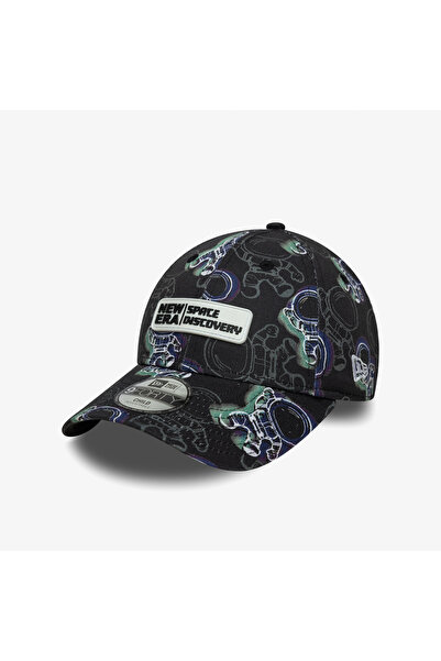 NEW ERA قبعة سوداء للأطفال بطباعة فضائية بالكامل