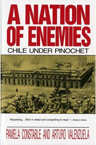 W. W. Norton & Company Națiune de dușmani: Chile sub Pinochet