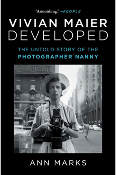 Atria Vivian Maier a dezvoltat: Povestea nespusă a bonei fotografe