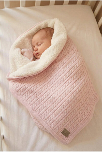 Motif Mağaza Kışlık Bebek Battaniyesi Suni Kuzu Yünü Örgü 75x90 Cm