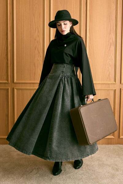 Ceylan Otantik Black Scarf Body & Anthracite Pleated Detail Denim Skirt Set
