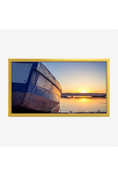 Tajridhome A nautical painting showing an old blue boat with a warm sunset and its reflections on the water, canvas.