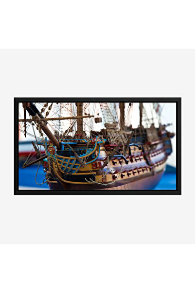 Tajridhome لوحة بحرية ملونة بسفن تاريخية مزينة بتفاصيل دقيقة وألوان زاهية، فن...