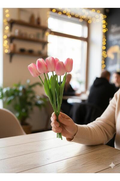 BUKET X 8Lİ PEMBE ESİNTİLİ ISLAK LALE