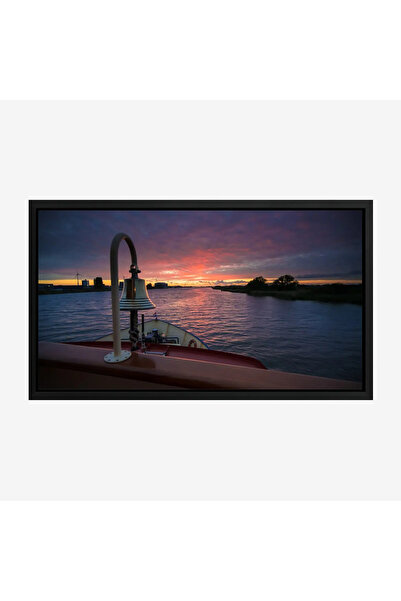 Tajridhome A night scene painting in enchanting sunset colors over calm waters, reflecting the beauty of nature, canvas.