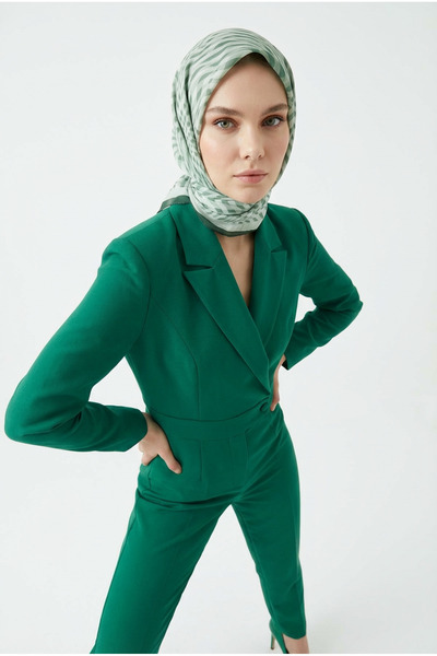 Akel وشاح ربيعي بنمط مخطط بيضاوي