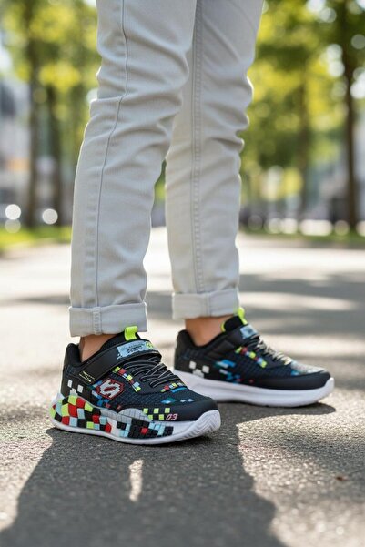 Tuğba Ortopedi 03 حذاء رياضي مريح للأولاد باللون الأسود