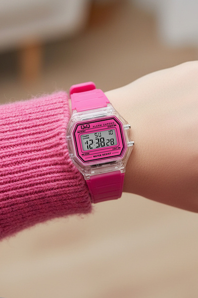 Q&Q Silikon Kayışlı 10 ATM Su Geçirmez Pembe Kız Çocuk Kol Saati