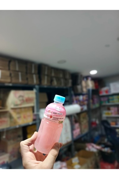 mogumogu Mogu Mogu Zero Sugar Strawberry and Cream Flavored Drink with Nata d...