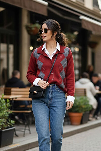 Tarz Cool Women's Burgundy Baklava Pattern Buttoned Design New Trend Knitwear Cardigan