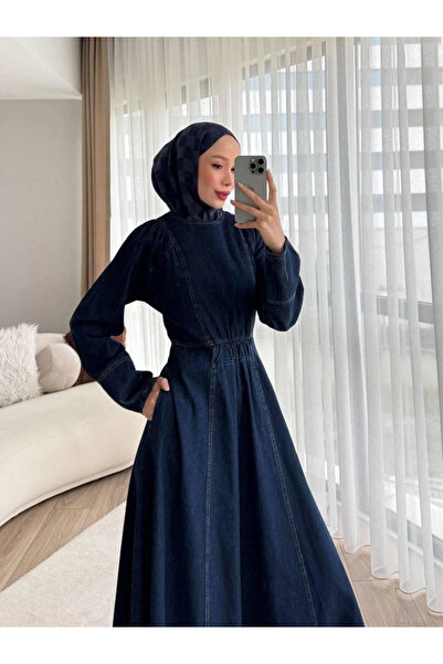 Butik Lacivert Kaliteli Kumaşlı Ve Sade Duruşlu Modelimiz