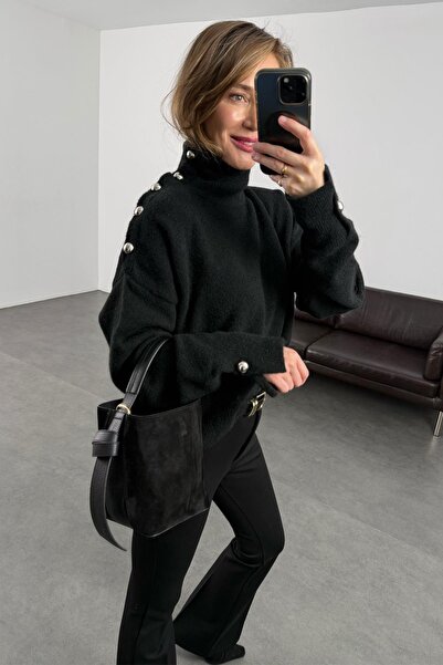 5in1Canpolat Black Buttoned Soft Textured Sweater