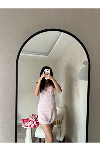 Luna pudra pembesi saten gecelik