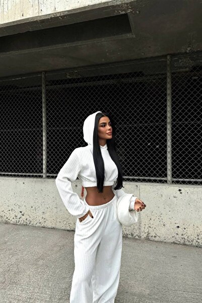 naaz parıltılı eşofman takımı