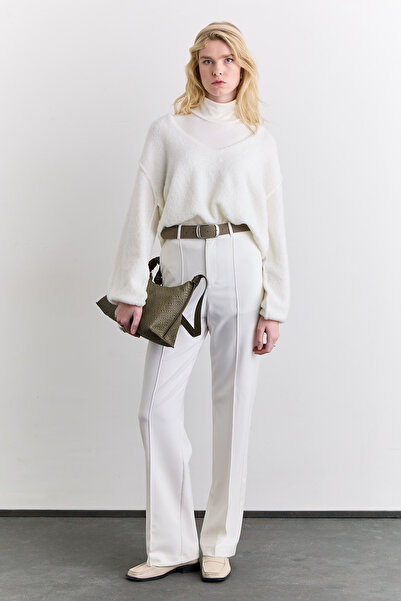 Manuka Soft Textured Sweater Ecru