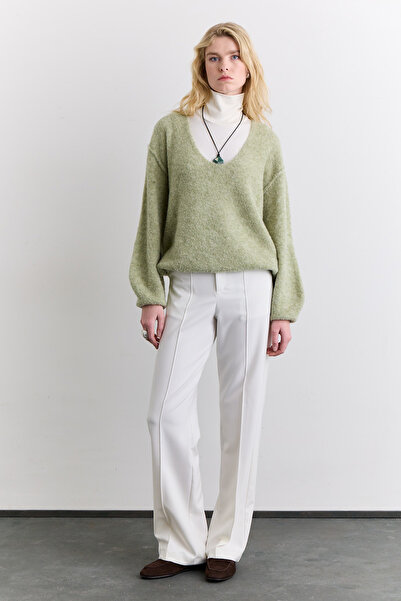 Manuka Soft Textured Sweater Green