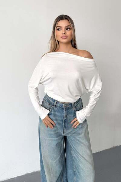 GİYSA Women's Asymmetrical Neck Long Sleeve Basic Blouse White - 26K 2536