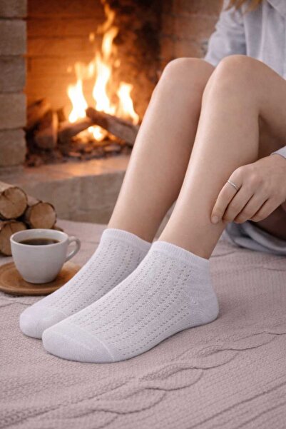 gigigiyim جوارب نسائية قصيرة بتفاصيل شبكية